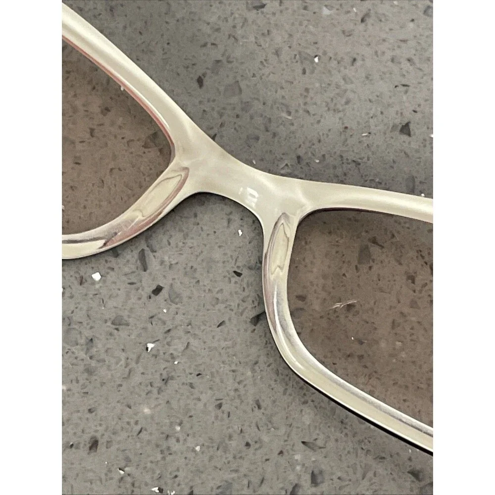 GUESS GU2261 BLK WHT Eyeglasses FRAMES ONLY BLACK/WHITE Plastic 51-17-130 Full